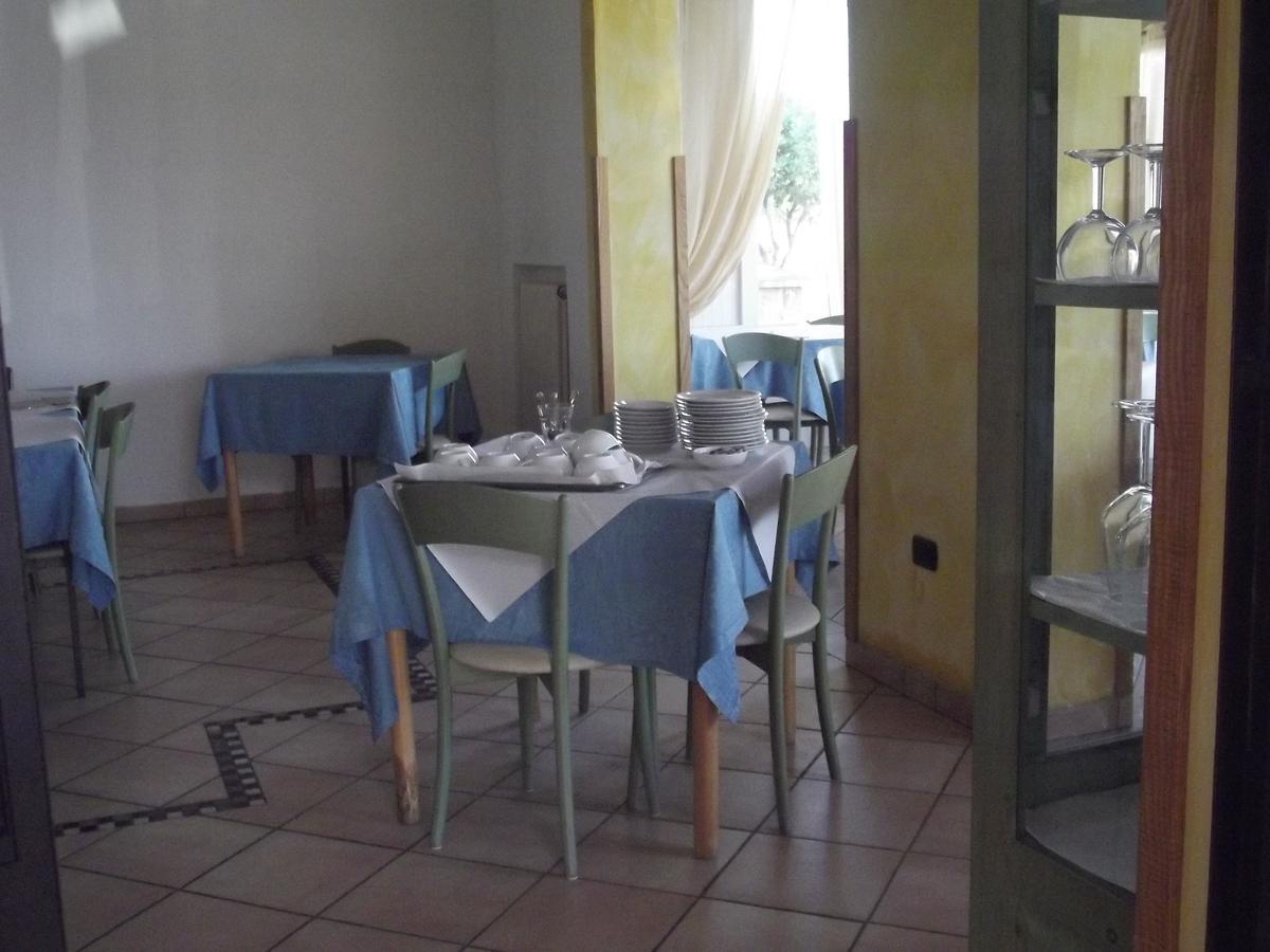 Hotel Sabbia D'Oro Pineto Exterior photo